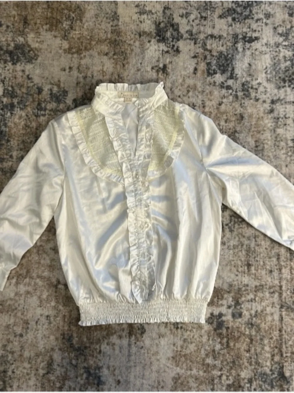 Forever 21 White Silky Blouse Women’s Medium Romantic Ruffle Lace Pleated Dainty - Picture 2 of 8